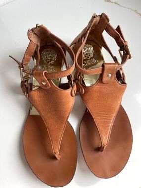 Vince Camuto tan Leather T-Strap Sandals sz 8